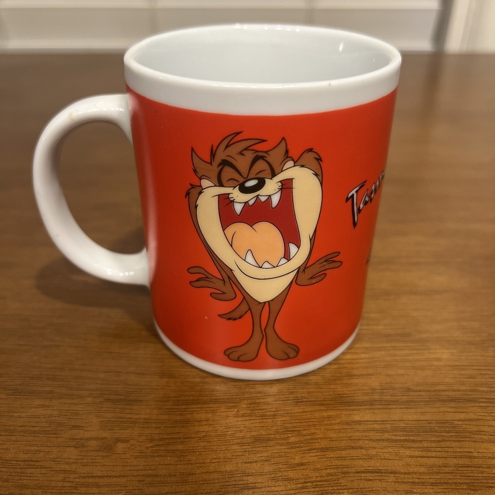 Taz Tasmanian Devil Bugs Bunny Mug Cup Warner Brothers 1997 LOONEY TUNES Vintage